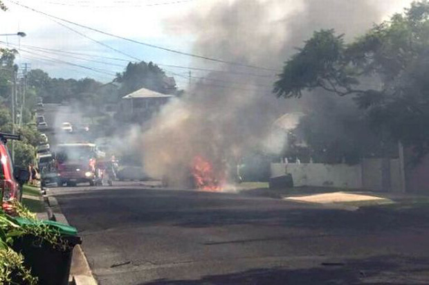 Sốc: Cựu sao bóng bầu dục phóng hỏa thiêu chết vợ và ba con nhỏ trước khi rút dao tự kết liễu mạng sống-1