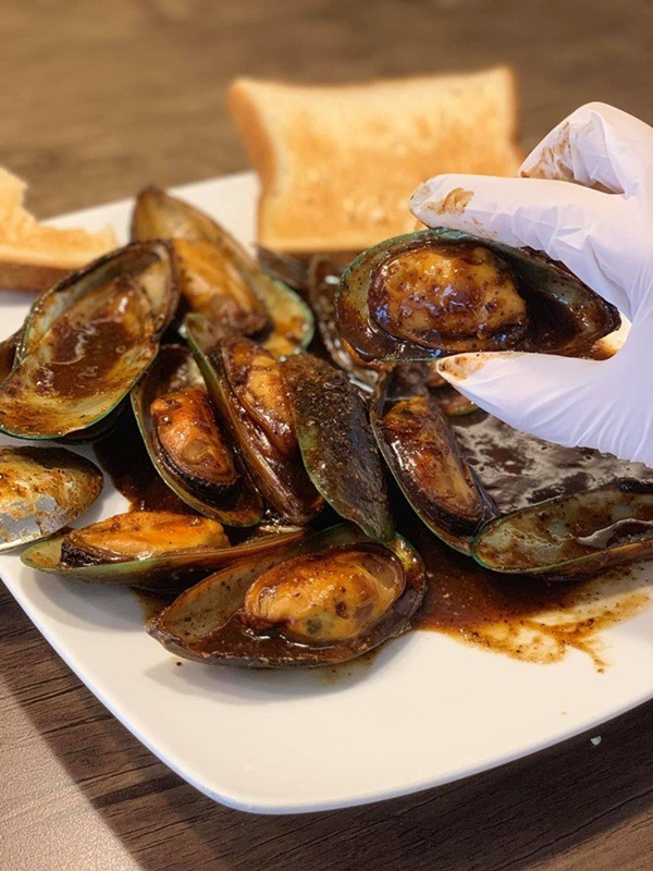 Chăm nấu cơm cho vợ 9x xinh đẹp, Dương Khắc Linh cũng nhận lại kết quả ấm lòng-15