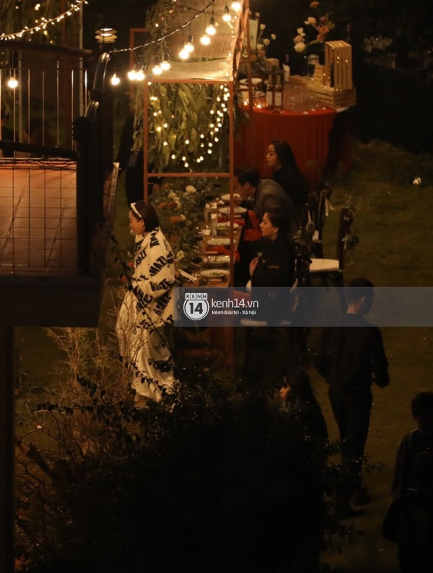 Tiệc cưới bí mật của Tóc Tiên - Hoàng Touliver: Chú rể lấy áo choàng cho cô dâu, vợ chồng son quẩy hết mình với khách mời-11