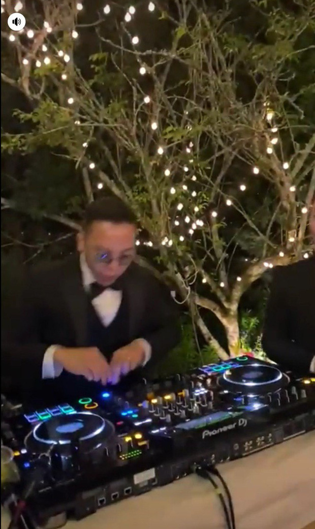 Tiệc cưới bí mật của Tóc Tiên - Hoàng Touliver: Chú rể lấy áo choàng cho cô dâu, vợ chồng son quẩy hết mình với khách mời-7