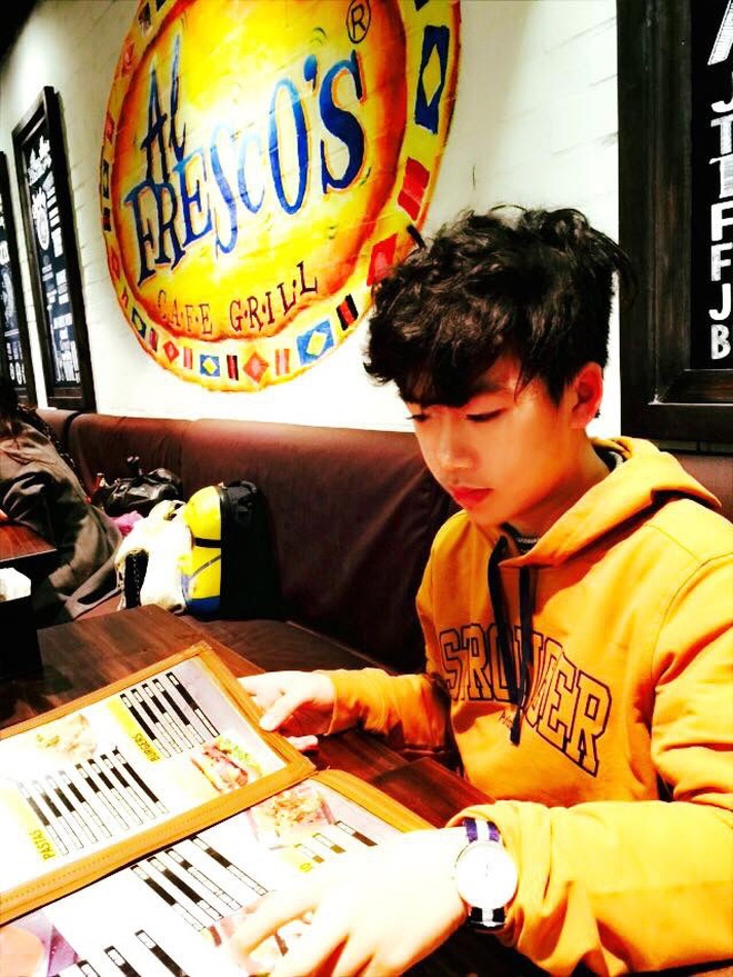 Nam sinh Hà Nội nói 8 thứ tiếng, thông thạo 5 ngôn ngữ, nhận học bổng 5 trường, được tiến sĩ Mỹ nhận xét uyên bác như bác học-3