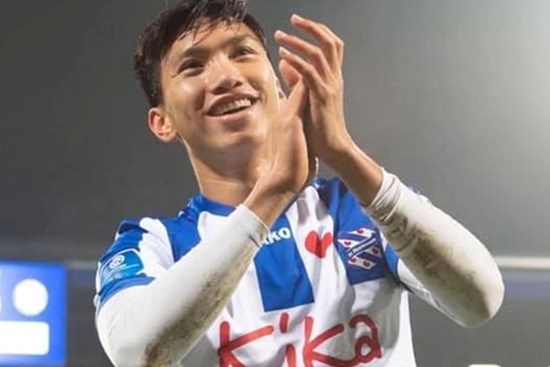 Văn Hậu kiến tạo cho đồng đội ghi bàn ở Jong Heerenveen