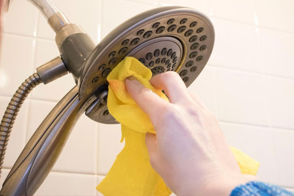 Đổ xăng đầy bình - sai lầm tai hại khiến chị em bị móc túi mà không hề biết-2