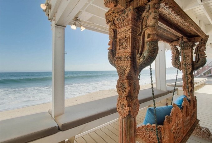 Ngôi nhà 3 tầng với giàn nho xinh xắn của nữ ca sĩ sắp lấy chồng thứ 4 kém tuổi-11