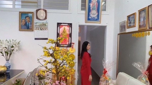 Hội con gái mua nhà tặng bố mẹ trước khi lấy chồng: Hà Tăng giàu vẫn kém Thủy Tiên!-8