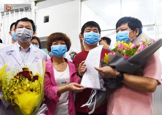Xúc động bức thư 2 cha con người Trung Quốc nhiễm Covid-19 gửi bệnh viện Chợ Rẫy khi về nước-5