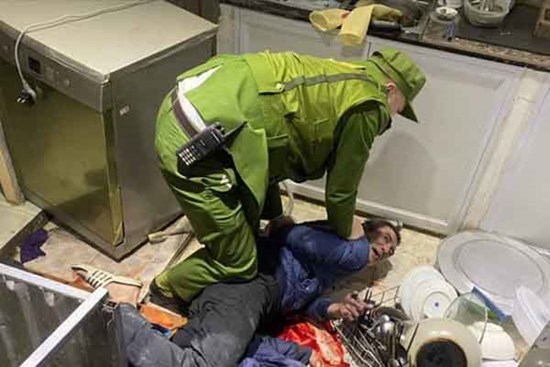 Anh rể uống nửa lít rượu trước khi đâm chết NSƯT Vũ Mạnh Dũng