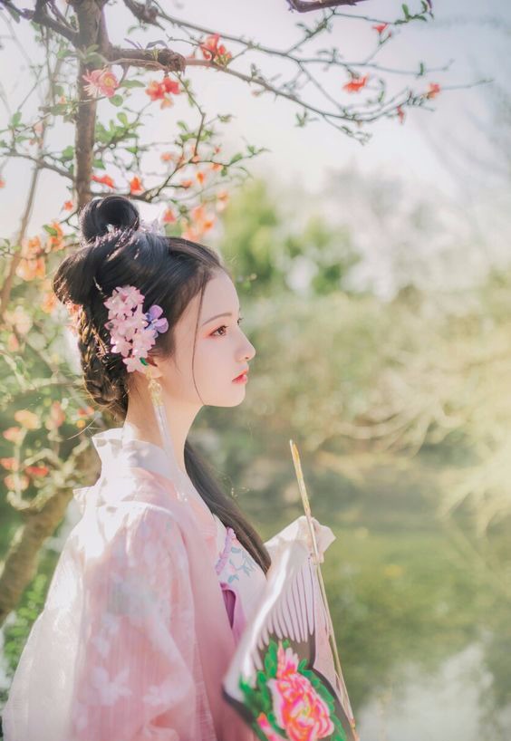 Phụ nữ sinh ngày này có số mệnh hệ phu nhân, dù bước ra đời có gặp khó khăn thì sau cùng vẫn được hưởng cuộc sống đủ đầy, dư dả-2