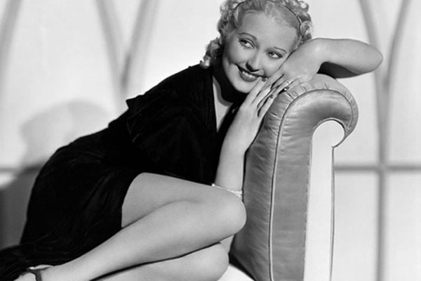 Đạo diễn nổi tiếng bỏ người tình, cưới con gái nuôi kém 35 tuổi-4