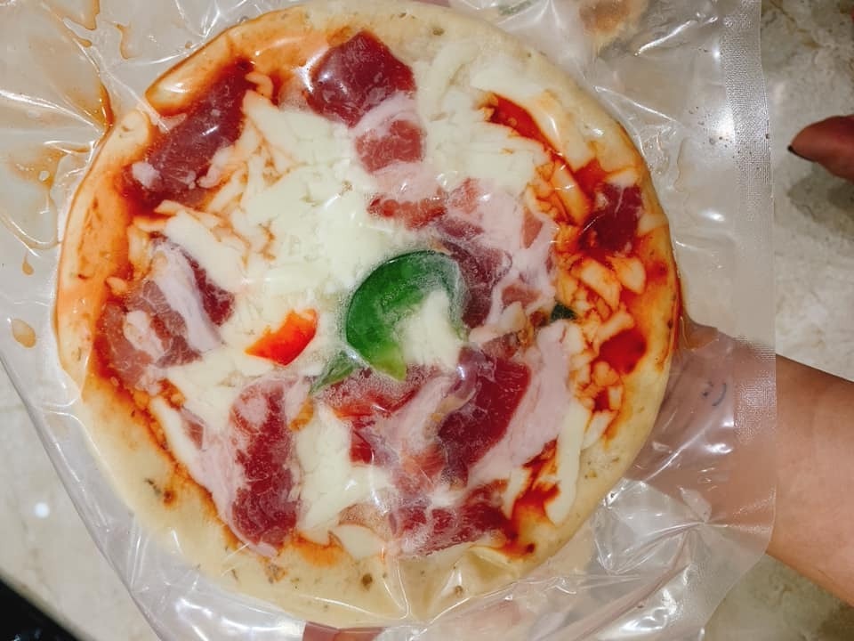 Nguồn gốc pizza siêu rẻ tràn chợ mạng, 6 tháng không mốc hỏng-3