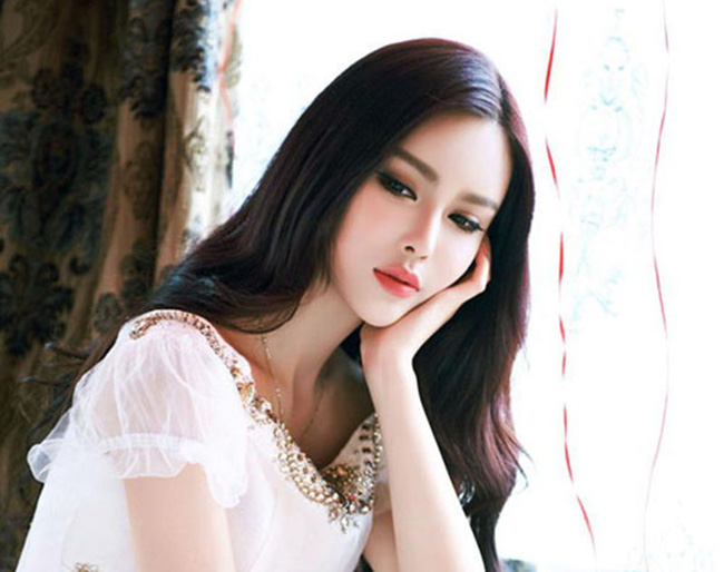 Vừa thấy bố mẹ người yêu bưng mâm quả tới lễ ăn hỏi, em sốc đến mức đánh rơi cả cốc nước trên tay nhưng lý do phía sau càng cay đắng hơn-1