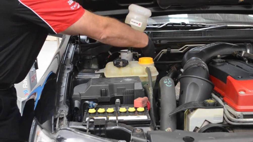 Những phụ tùng cần thay thế định kỳ để bảo đảm an toàn khi sử dụng ô tô-2