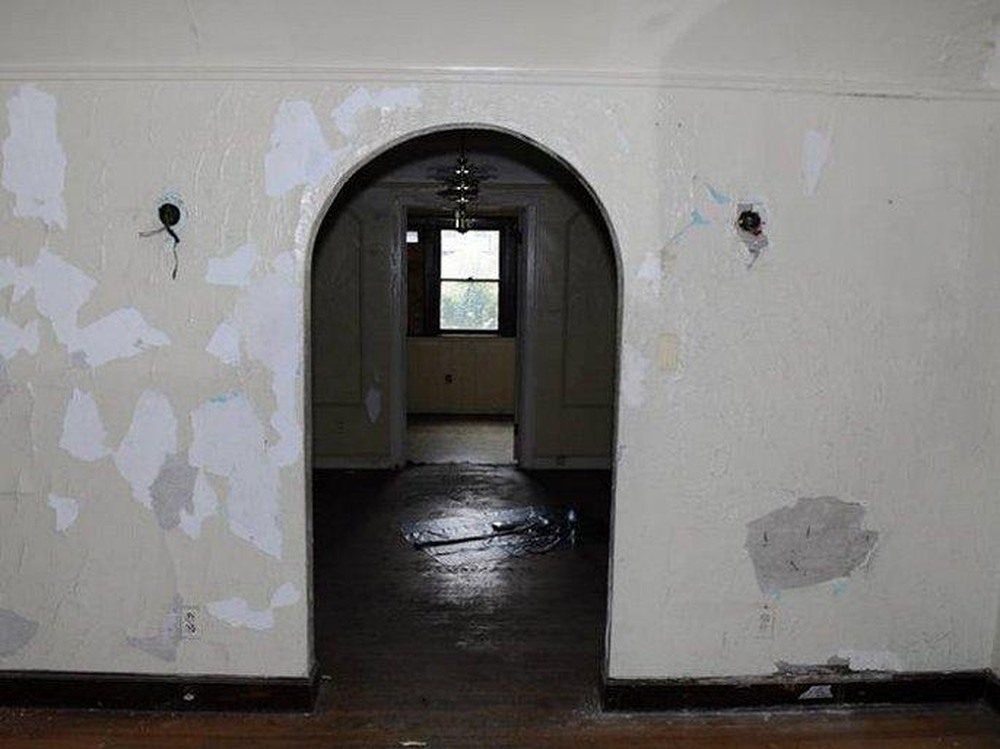 Mua nhà hoang tồi tàn với giá 50 triệu, chàng trai trẻ sửa thành biệt thự mới toanh tặng mẹ già-5