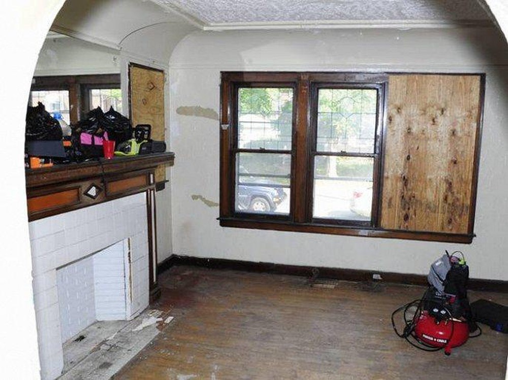 Mua nhà hoang tồi tàn với giá 50 triệu, chàng trai trẻ sửa thành biệt thự mới toanh tặng mẹ già-7