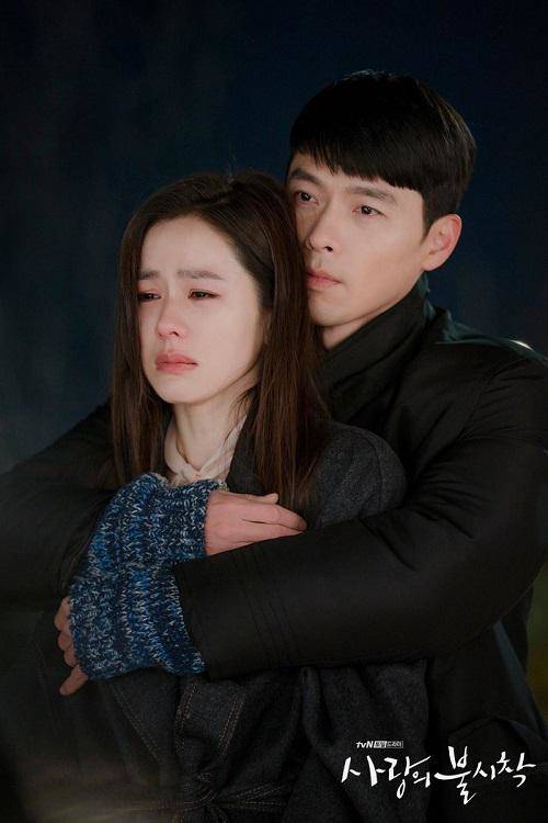Đồng nghiệp tiết lộ sự thật mối quan hệ giữa Hyun Bin và Son Ye Jin sau hậu trường-1
