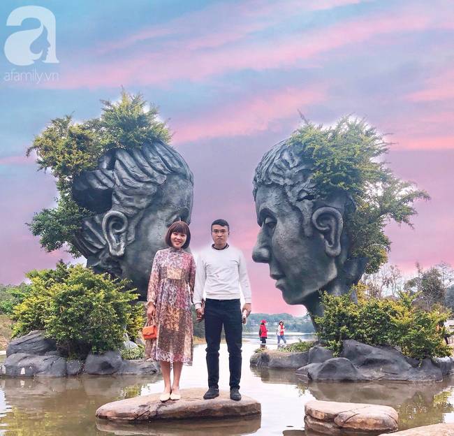 Nữ bệnh nhân ung thư, đầu trọc lóc chồng vẫn xoa xoa hôn trán : Vài năm nữa hết đau anh mang đi xăm thẩm mỹ che sẹo”-4