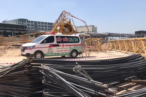 Danh tính 3 người tử vong vì rơi từ cẩu tháp xuống đất-1