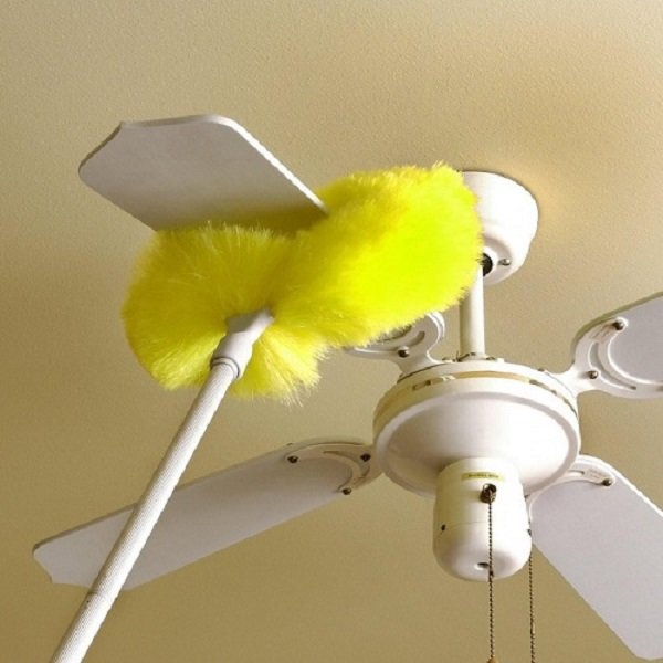 Chùi sạch quạt điện bám bụi chỉ với 1 chiêu, 5 phút sau sạch bong như mới-4