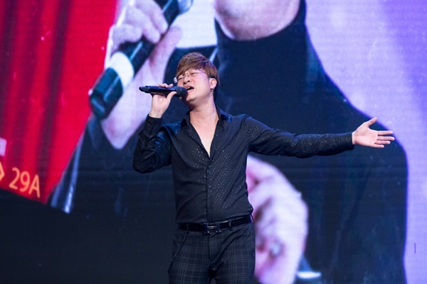 Nhạc sĩ Sỹ Luân trải lòng về tai nạn khủng khiếp: Nửa mặt tôi bị dập hết, tôi phải mổ não đến 2 lần, tưởng chừng không qua khỏi-1