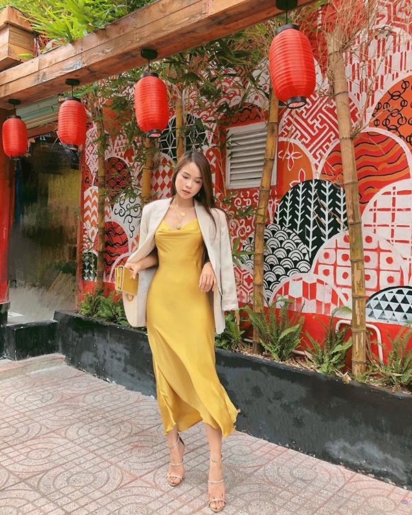 Cuộc chiến eo thon tại street style sao Việt: Ngọc Trinh trứ danh là thế vẫn bất phân thắng bại với Sĩ Thanh-3