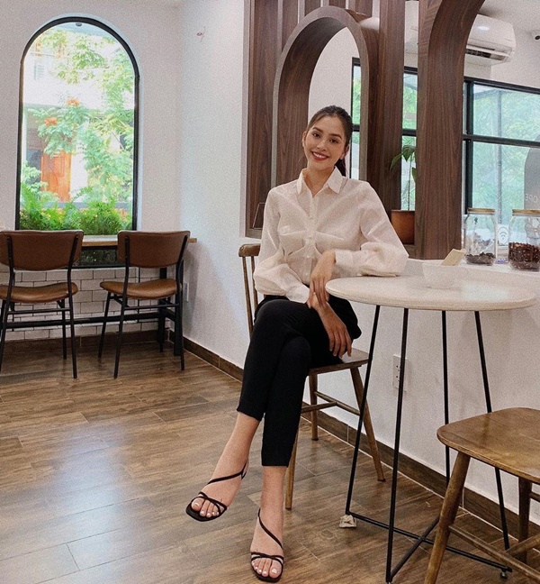 Cuộc chiến eo thon tại street style sao Việt: Ngọc Trinh trứ danh là thế vẫn bất phân thắng bại với Sĩ Thanh-6