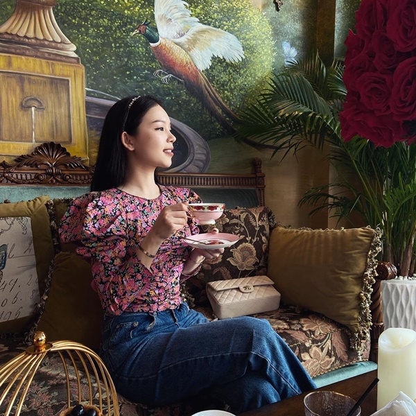 Cuộc chiến eo thon tại street style sao Việt: Ngọc Trinh trứ danh là thế vẫn bất phân thắng bại với Sĩ Thanh-15