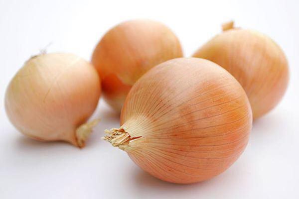 Cho một ít gạo vào trong hũ muối, tưởng ngớ ngẩn nhưng hiệu quả bất ngờ-3