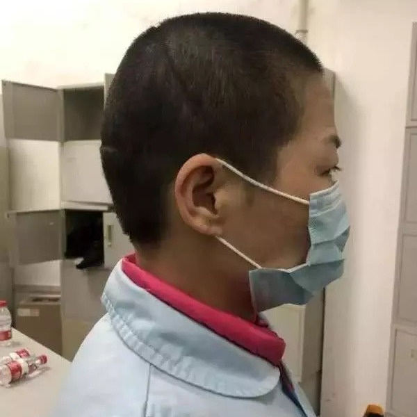 Đến Vũ Hán chăm sóc bạn gái bị ốm, chàng trai nhiễm virus corona nhưng lại nhận ra được điều ý nghĩa trong thời gian ở bệnh viện dã chiến-4