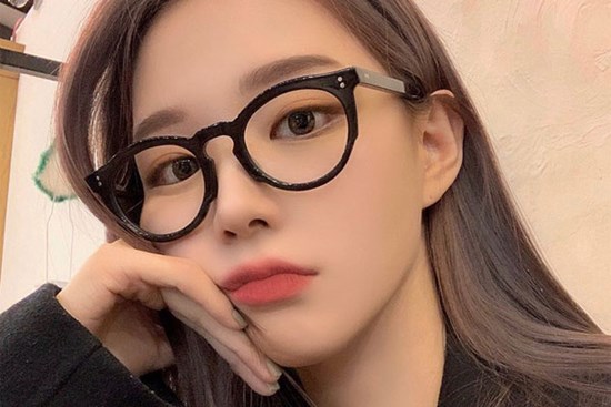 Chỉ là bôi kem dưỡng mà cũng dễ mắc đến 6 sai lầm khiến da ngày một xám xịt, mụn lên triền miên mãi không dứt