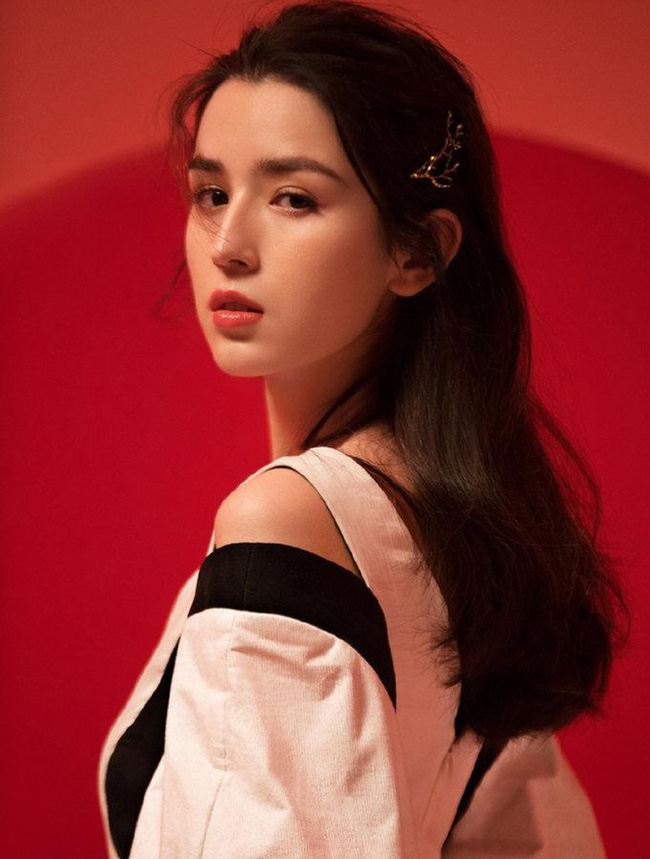 Hậu lùm xùm ly hôn Angelababy, Huỳnh Hiểu Minh bị đồn nuôi tình nhân bên ngoài và cô gái ấy lại là mỹ nhân Tân Cương tai tiếng này?-5