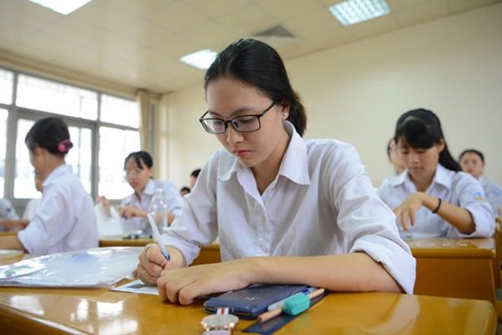 Lùi thời gian tuyển sinh đại học đến tháng 9