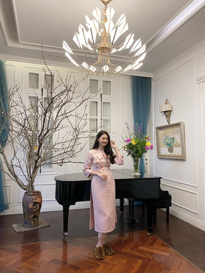 Cận cảnh biệt thự hoành tráng của Á hậu Thanh Tú và chồng đại gia-8