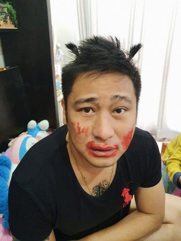 Hình ảnh dở khóc dở cười của Minh Tiệp khi ở nhà trông con mùa dịch corona-5