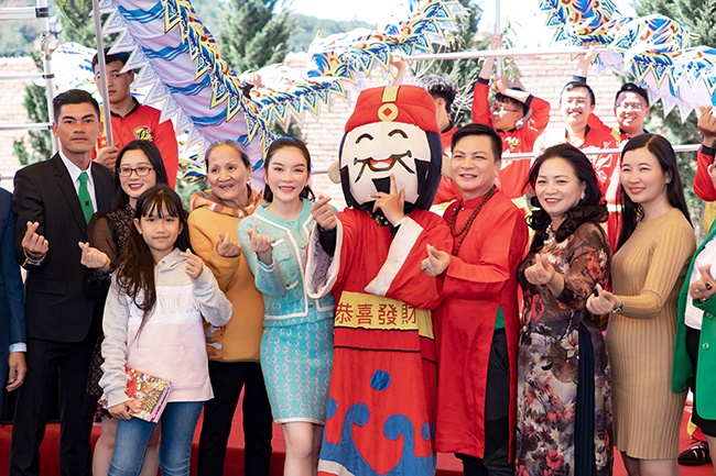 Nhà sao Việt ở Đà Lạt: Kẻ biệt thự 25 tỷ, người resort rộng 7.000m2-5