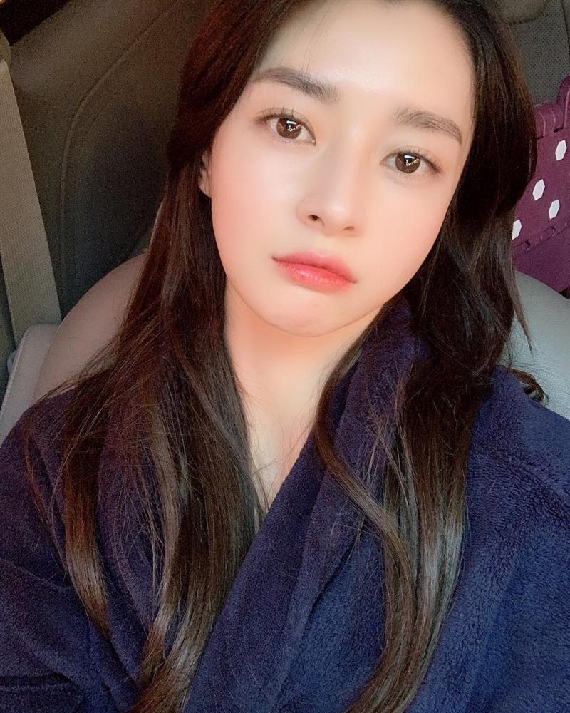 Thương lắm Soo Ah (Itaewon Class): Xinh như búp bê nhưng không được tô son cho tử tế, khiến dân tình la ó không thể tập trung xem phim nổi-13