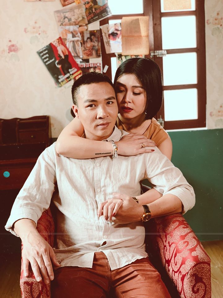 MC Hoàng Linh ngọt ngào bên chồng sau tin nhắn dằn mặt người cũ-8