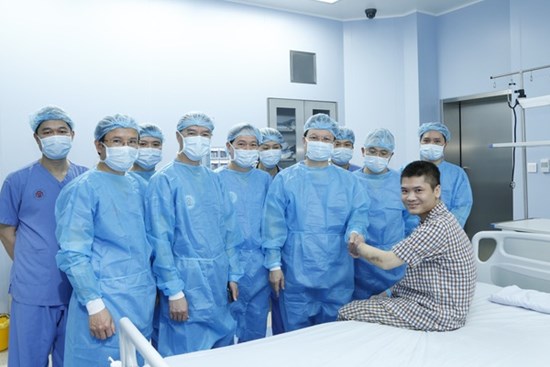 8 tiếng cân não thực hiện ca ghép chi thế giới chưa từng làm của BV Trung ương Quân đội 108