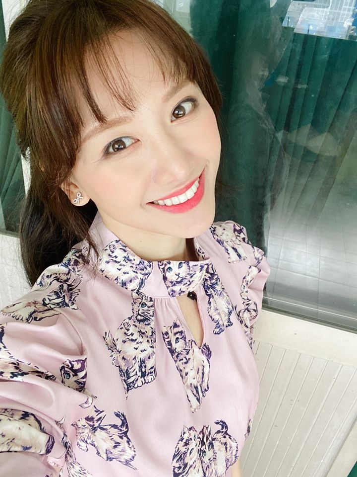 Hơn 30 tuổi, lần đầu tiên Hari Won chơi lớn đến mức này: Nhuộm hẳn tóc tím omber chất nhất quả đất luôn-1