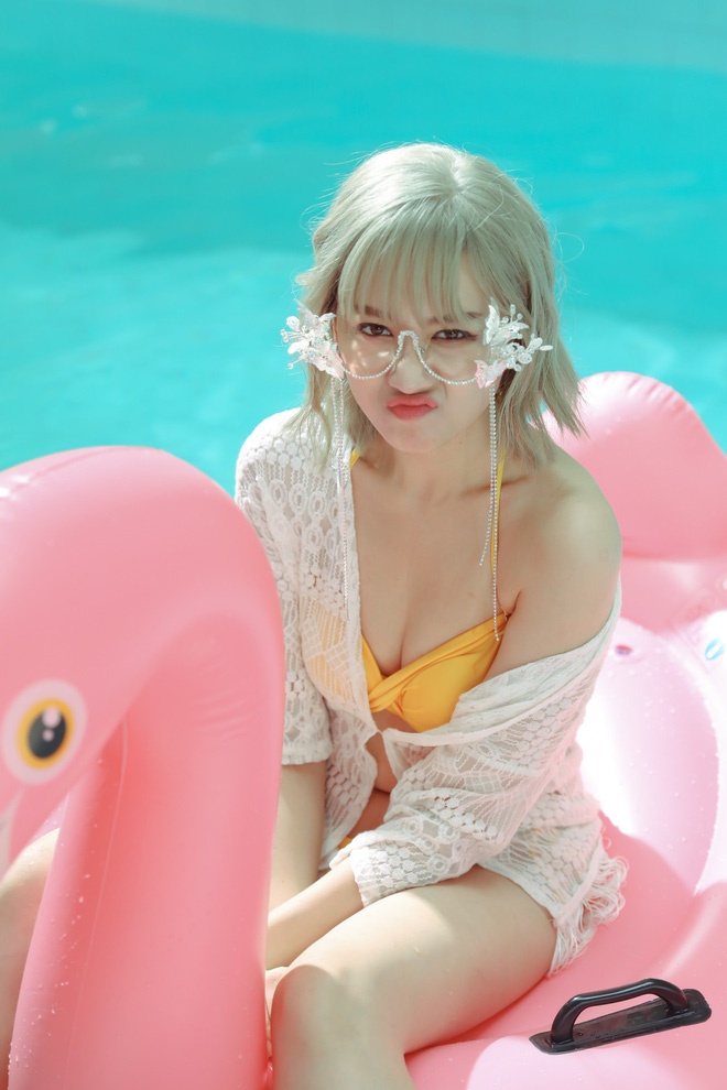 Hơn 30 tuổi, lần đầu tiên Hari Won chơi lớn đến mức này: Nhuộm hẳn tóc tím omber chất nhất quả đất luôn-6