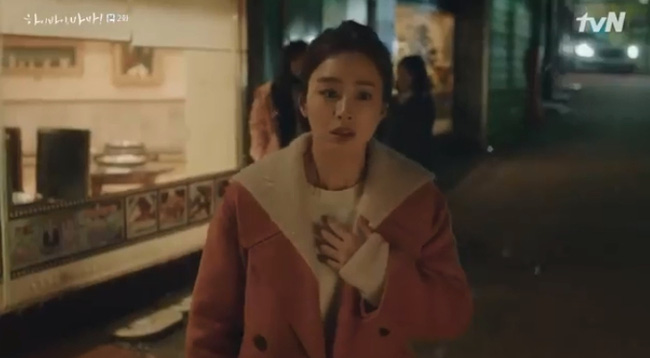 Hi Bye, Mama tập 2: Kim Tae Hee nghẹn ngào nhìn chồng sánh bước bên vợ mới, chạm mặt nhau nhưng không nhận ra-5