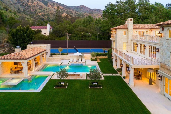 Biệt thự xa xỉ 7 triệu USD mà Hoàng tử Harry và vợ nhắm mua-10