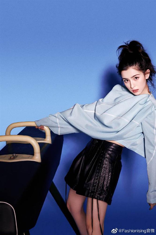 Mỹ nhân Tân Cương bị nghi lộ clip nóng, ngoại tình với 2 tài tử là ai?-12