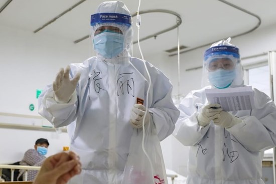 ‘Chúng ta đứng trước bờ vực của đại dịch virus corona'