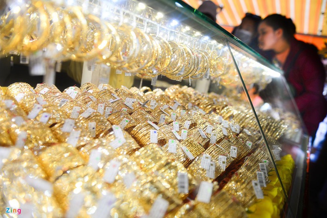 Vì sao vàng tăng hơn 3 triệu đồng một ngày?-2