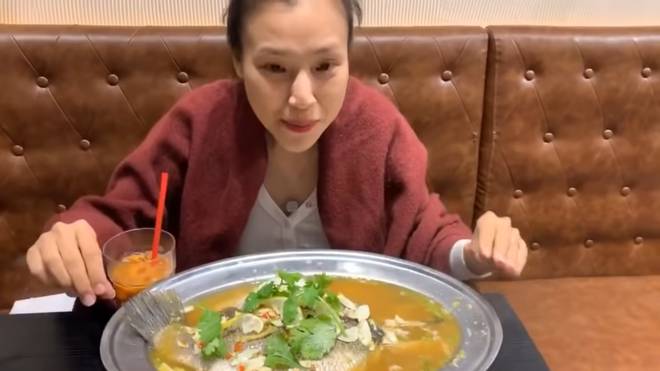 MC Hoàng Oanh tiết lộ nhà riêng và cuộc sống lãng mạn với chồng Tây bên Singapore-5