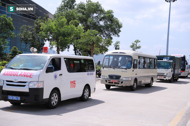 Đà Nẵng kiên trì thuyết phục đoàn khách Hàn Quốc vào khu cách ly-3