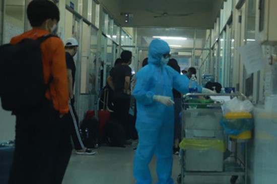 Đà Nẵng kiên trì thuyết phục đoàn khách Hàn Quốc vào khu cách ly