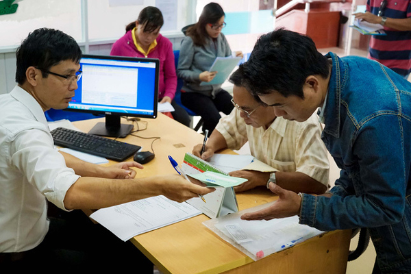 Công chức, viên chức nhiều địa phương sắp được tăng thêm thu nhập-2