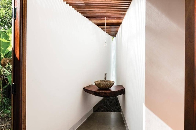 Ngôi nhà cấp 4 ở Đắk Lắk đẹp như resort nhờ thiết kế độc lạ-10