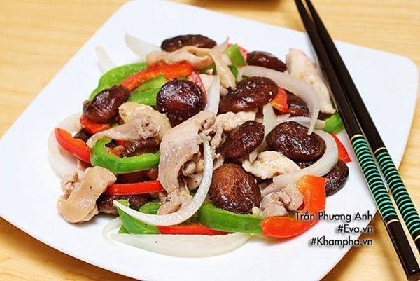 Vợ nấu bữa chiều ngon thế này bảo sao chồng cứ tan làm là về nhà ăn cơm-1